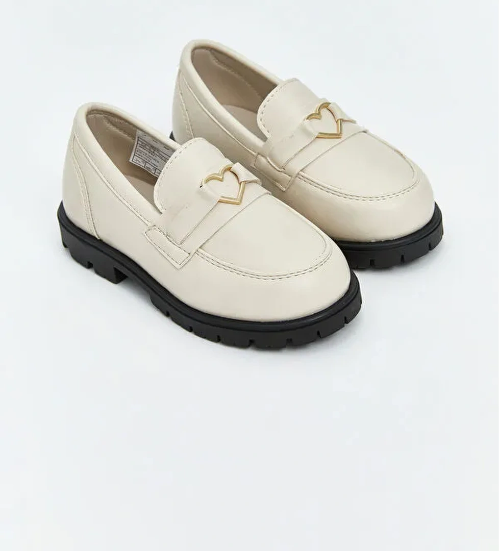 Lcw Steps Deri Görünümlü Kız Bebek Klasik Ayakkabı model görseli