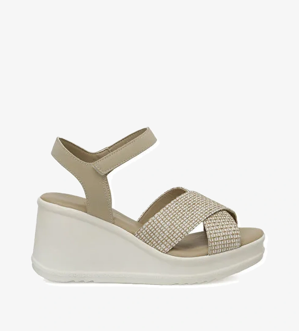 325071.Z 5FX Krem Kadın Dolgu Topuk Sandalet - Görsel 1