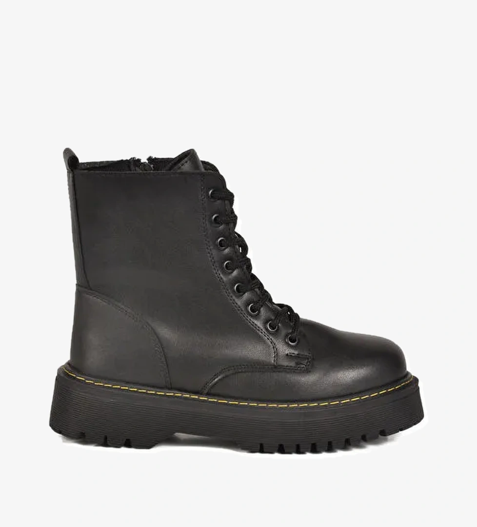 Siyah Bağcıklı Fermuarlı Kadın Bot Terra 5000 Z