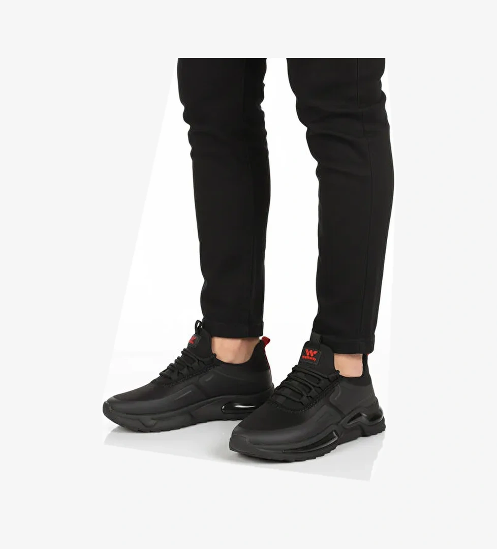 Siyah Kırmızı Bağcıklı Hafif Esnek Erkek Spor Ayakkabı Than 836 M