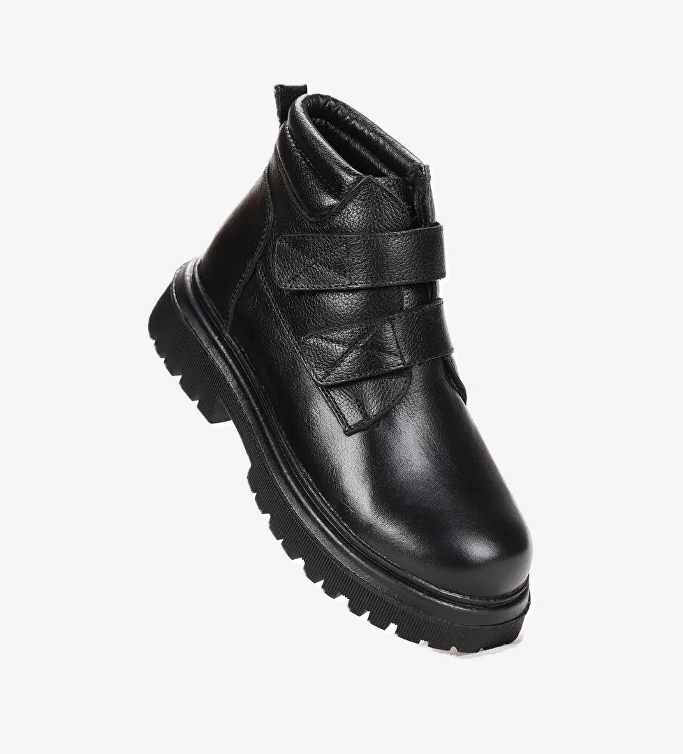 Kiko Kids Teze %100 Deri Cırtlı Erkek Çocuk Bot Ayakkabı model görseli