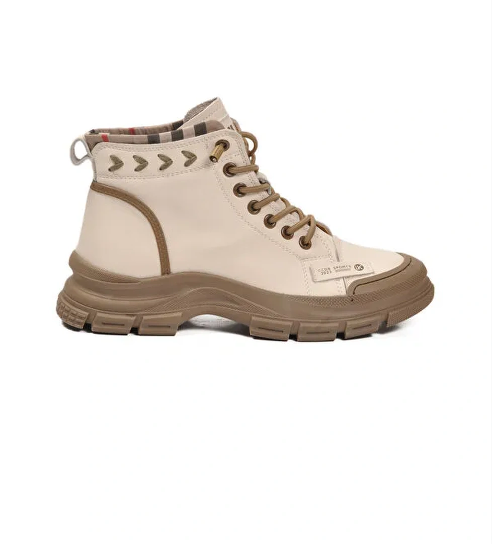 Gamelu Siyah Bej Memory Foam Bağcıklı Kaymaz Taban Kadın Bot Fade Z model görseli