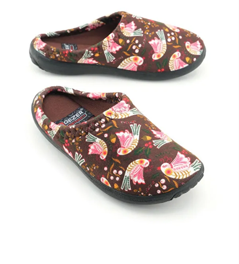 Gezer Kadın Kışlık PU Rahat Taban Desenli Ev Bahçe Gondol Terlik model görseli