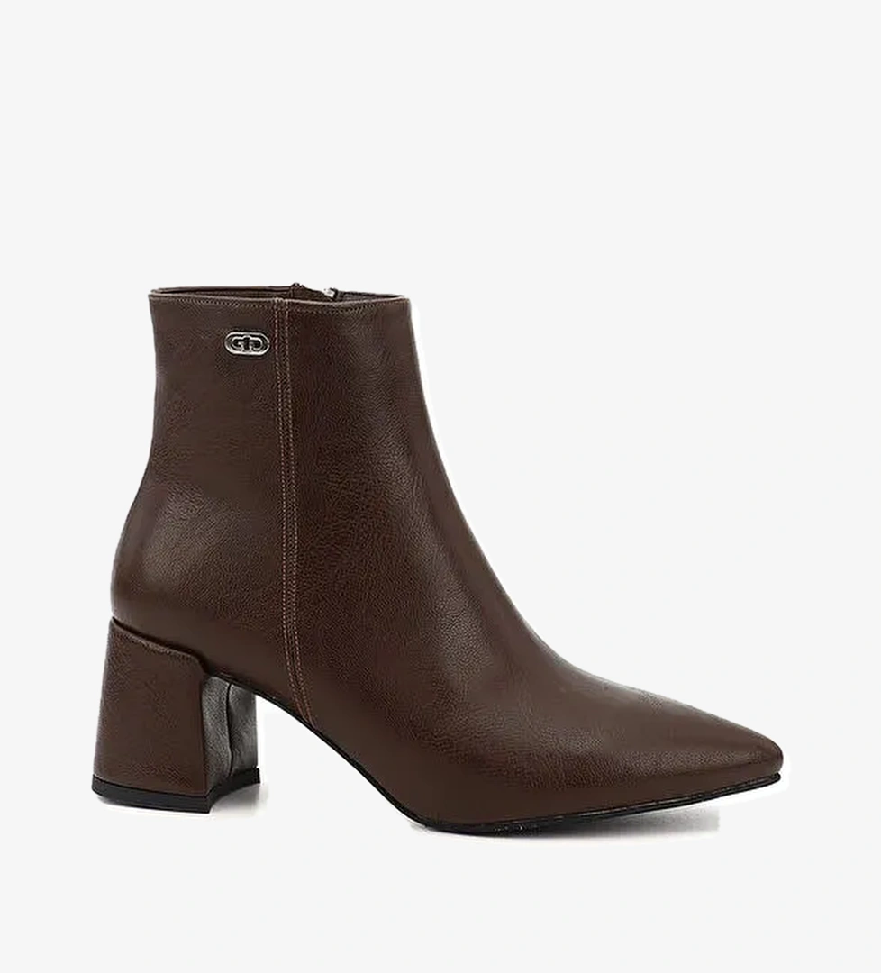 Gönderi̇(r) Ten Çi̇kolata Kahve Fermuarlı Sivri Burun Kadın Günlük Kalın Topuklu 32153 Bot model görseli