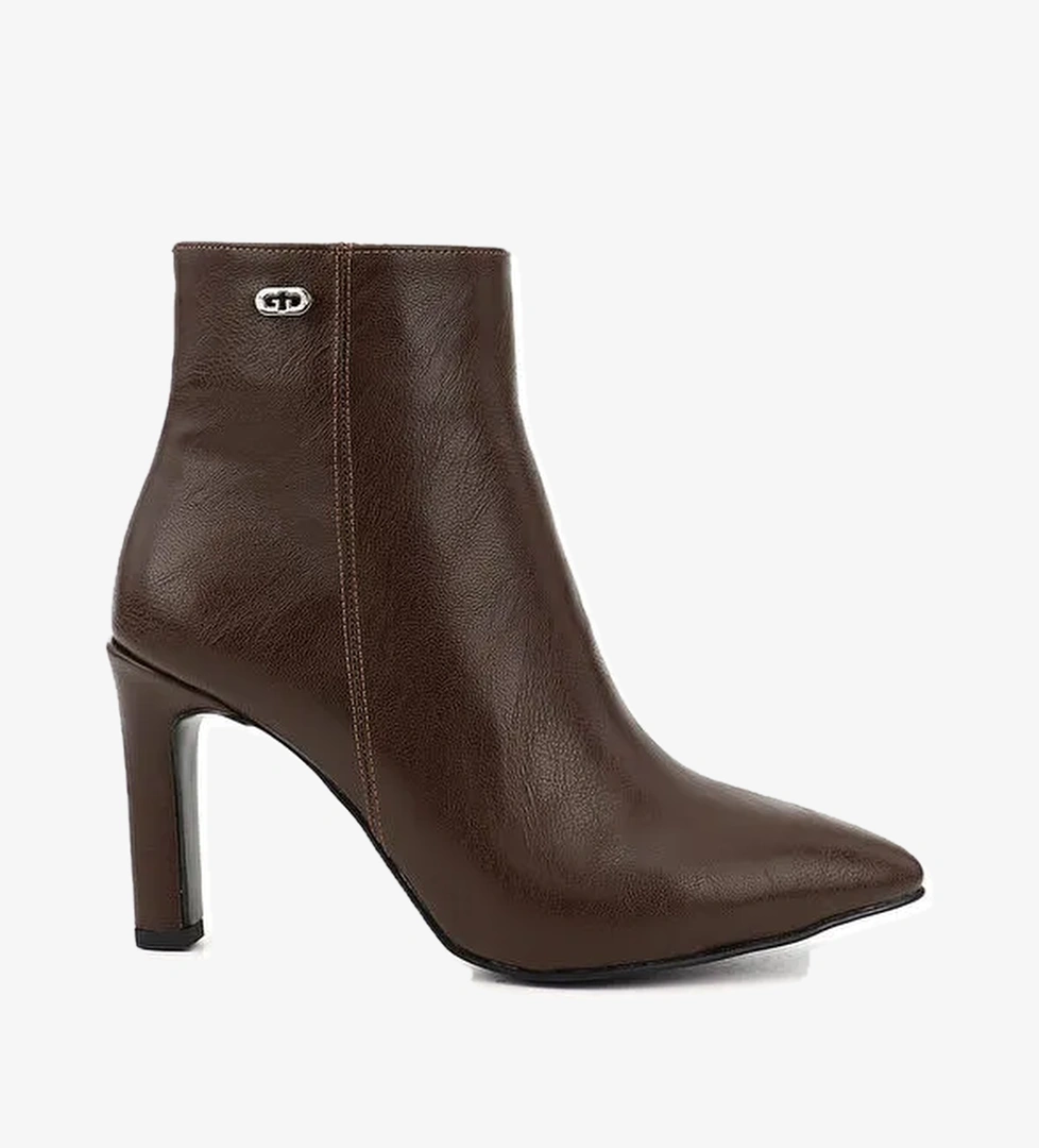 Gönderi̇(r) Kadın ÇİKOLATA KAHVE Fermuarlı Sivri Burun İnce Topuklu Bot model görseli