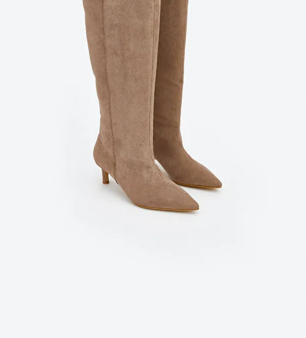 Deri Görünümlü Topuklu Kadın Bot