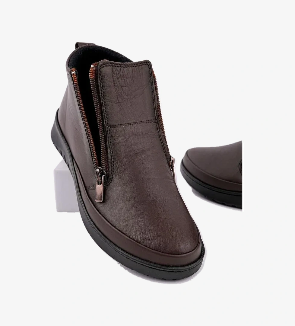 Muggo Feni̇ks Hakiki Deri Çift Fermuarlı Kadın Bot model görseli