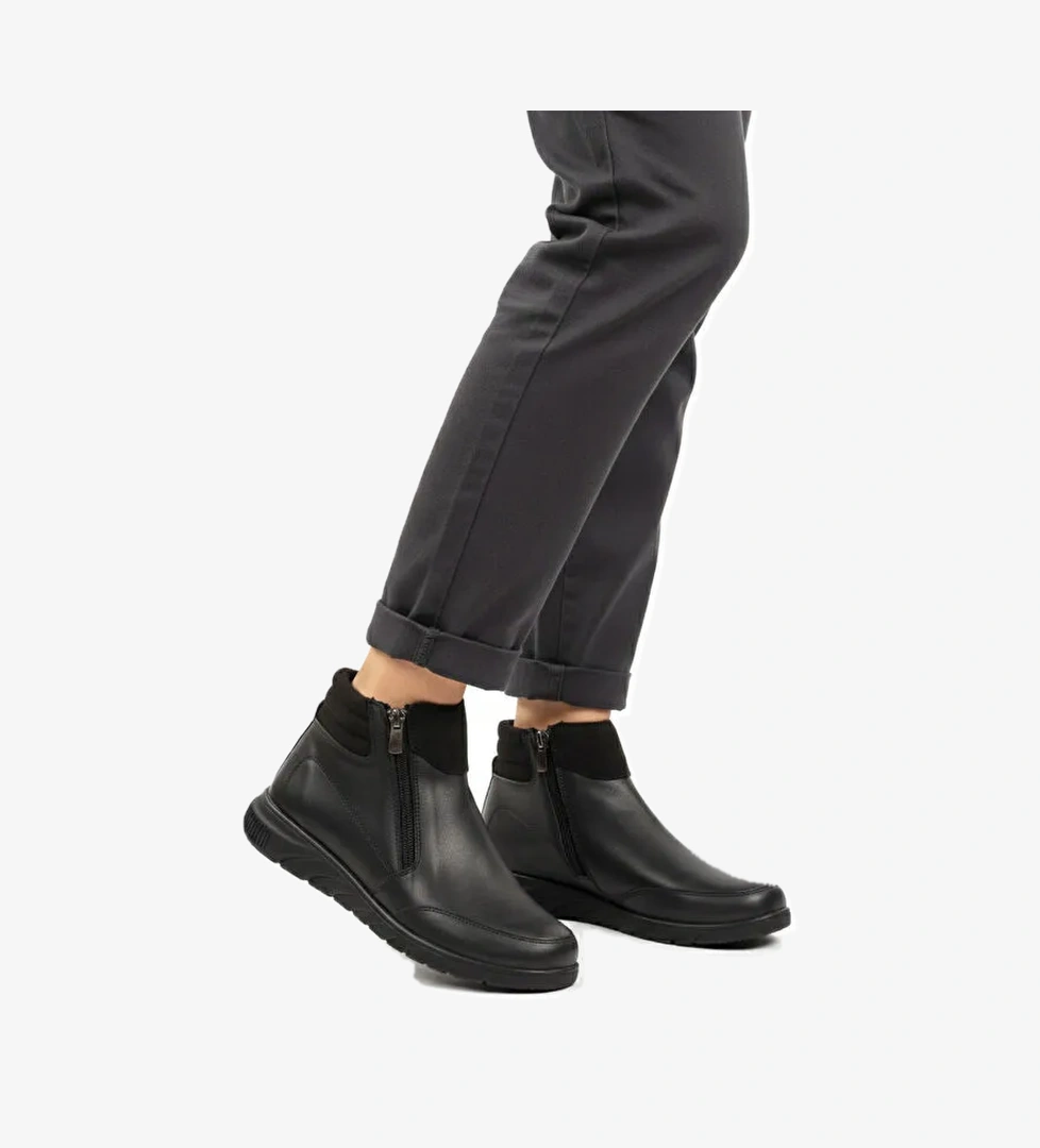 Ayakmod Siyah Polarlı Kaymaz Taban Soğuğa Dirençli Kadın Bot 293111 Z model görseli