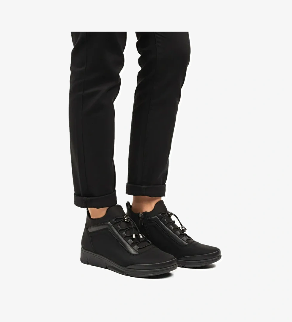 Siyah Soğuğa Dirençli Kaymaz Taban Kadın Bot 293113 Z - Görsel 1