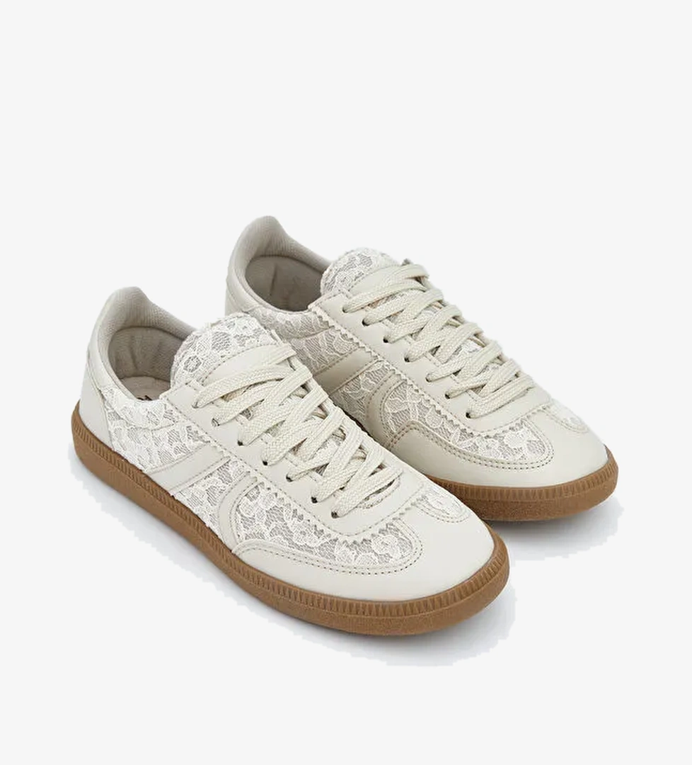 Bağcıklı Kadın Spor Ayakkabı - Görsel 1