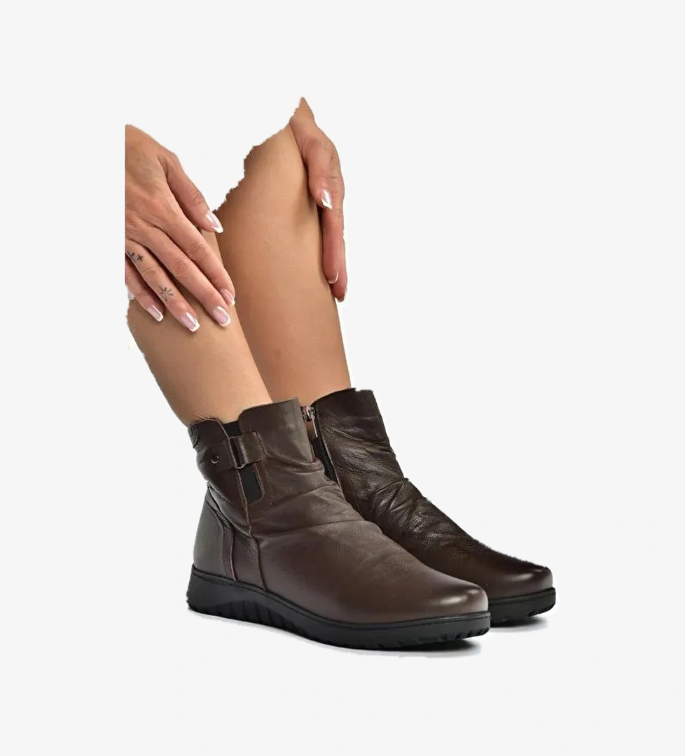 Fox Shoes Siyah Kahverengi Kadın Bot V324501703 model görseli