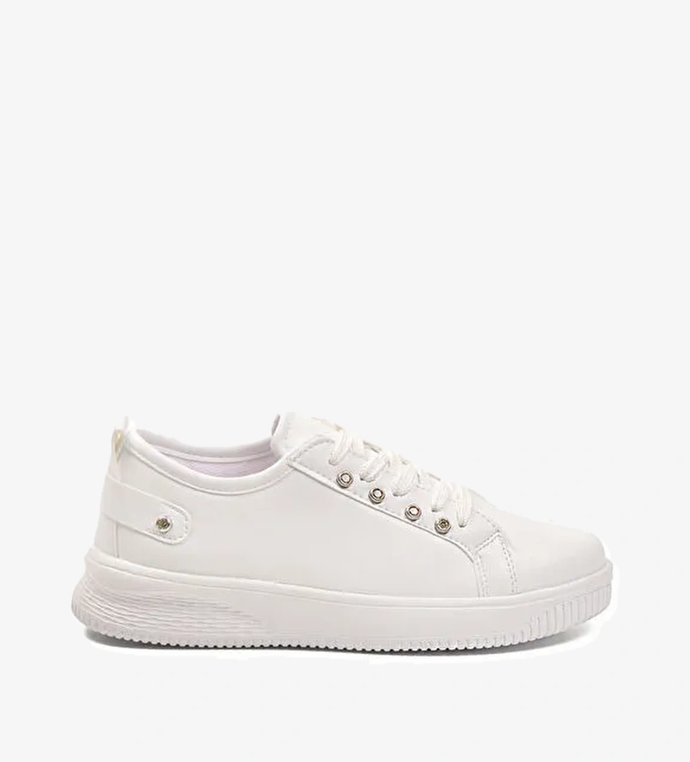 Beyaz Bağcıklı Hafif Deri Kadın Spor Ayakkabı 201 G