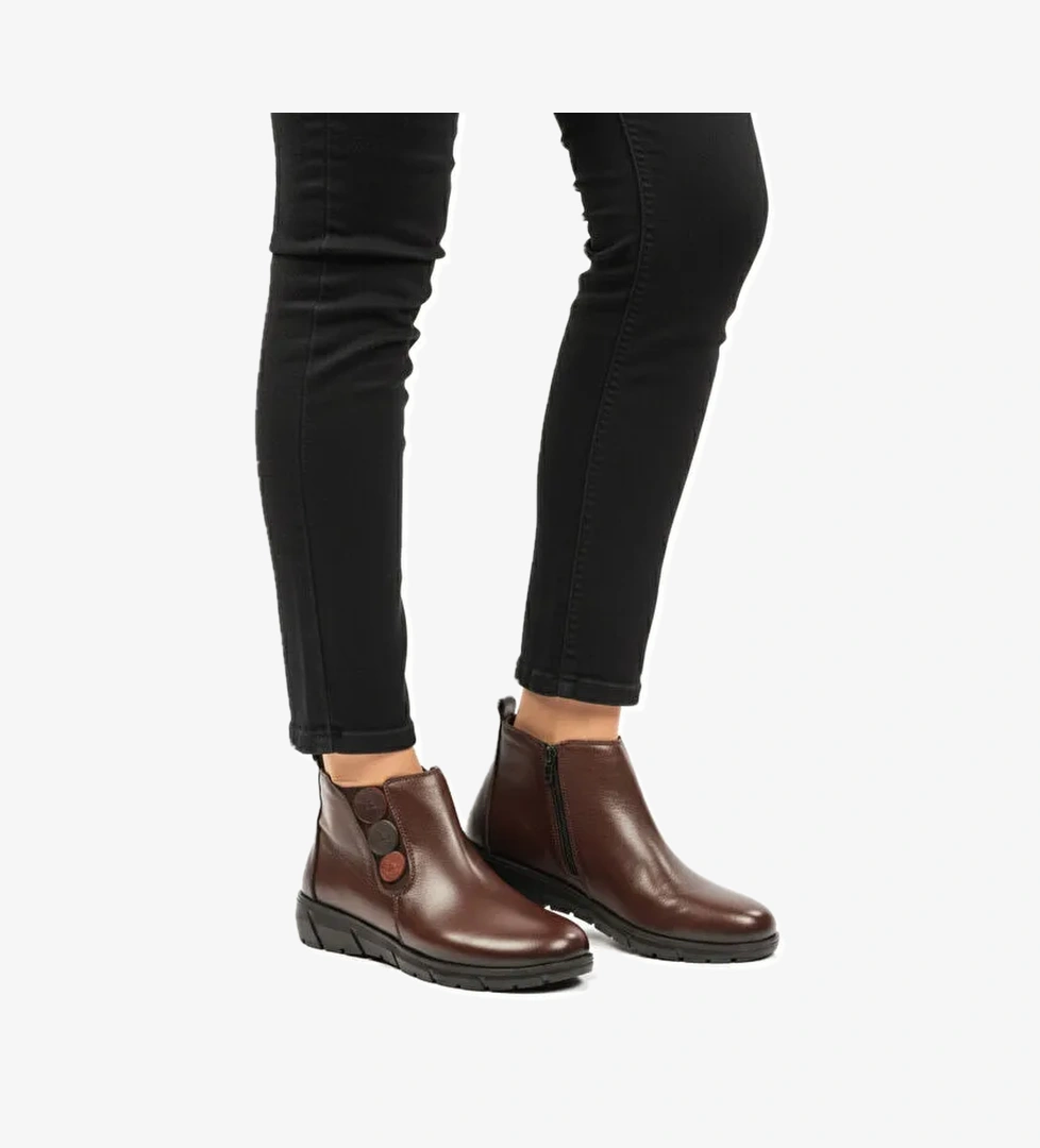 Kahve Hakiki Deri Anatomik Kaymaz Taban Kadın Bot Z406 Z