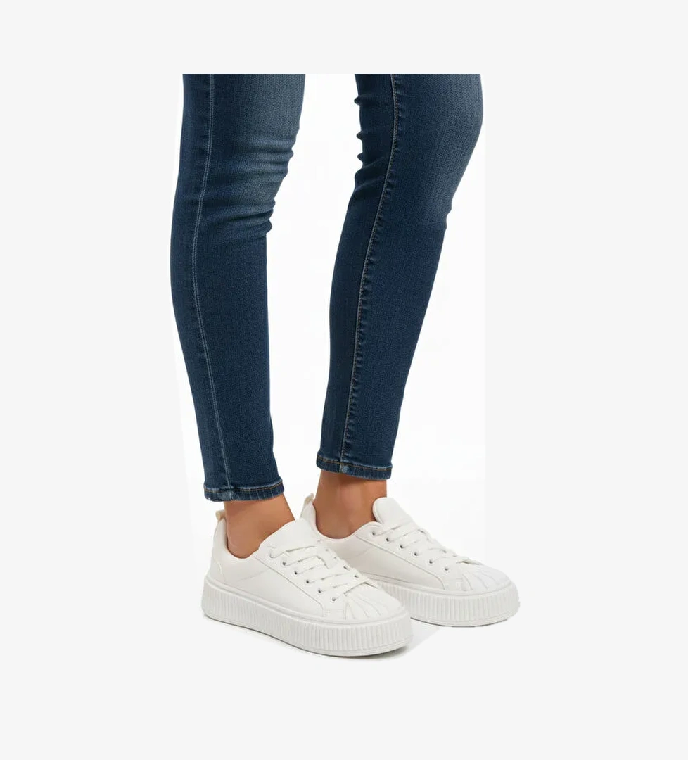 Beyaz Bağcıklı Unisex Spor Ayakkabı Grov 410 G