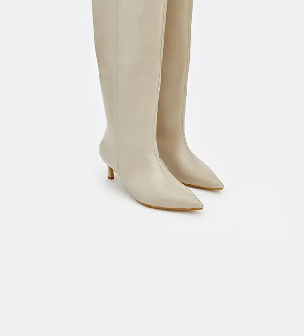 Deri Görünümlü Kadın Çizme