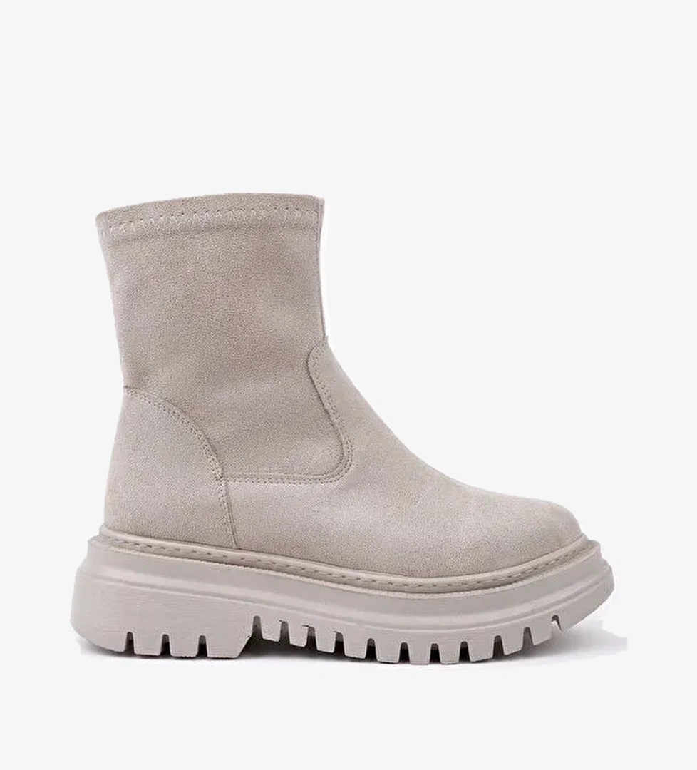 Muggo Sueva Süet Kalın Taban Fermuarlı Kadın Bot model görseli