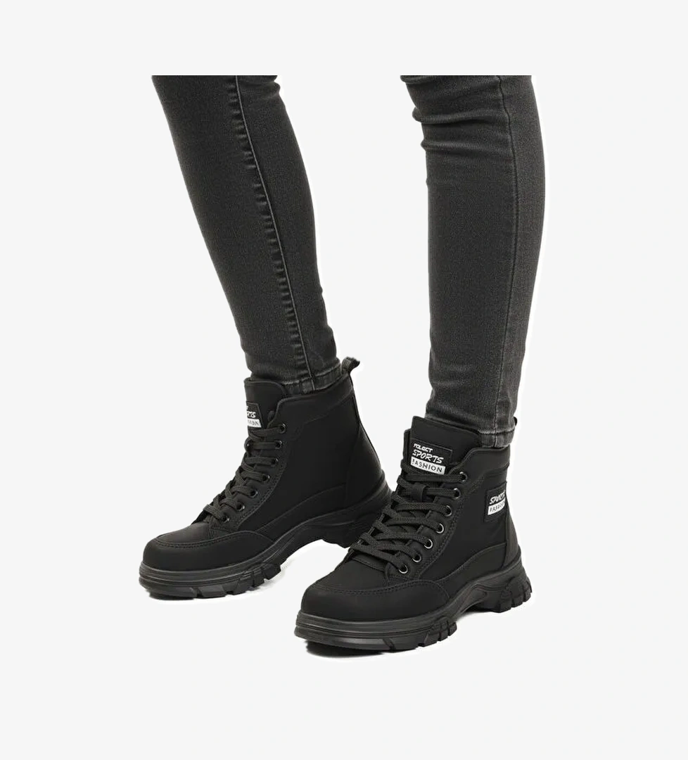 Siyah Nubuk İçi Kürklü Kaymaz Taban Fermuarlı Bağcıklı Kadın Bot 24090 Z - Görsel 1