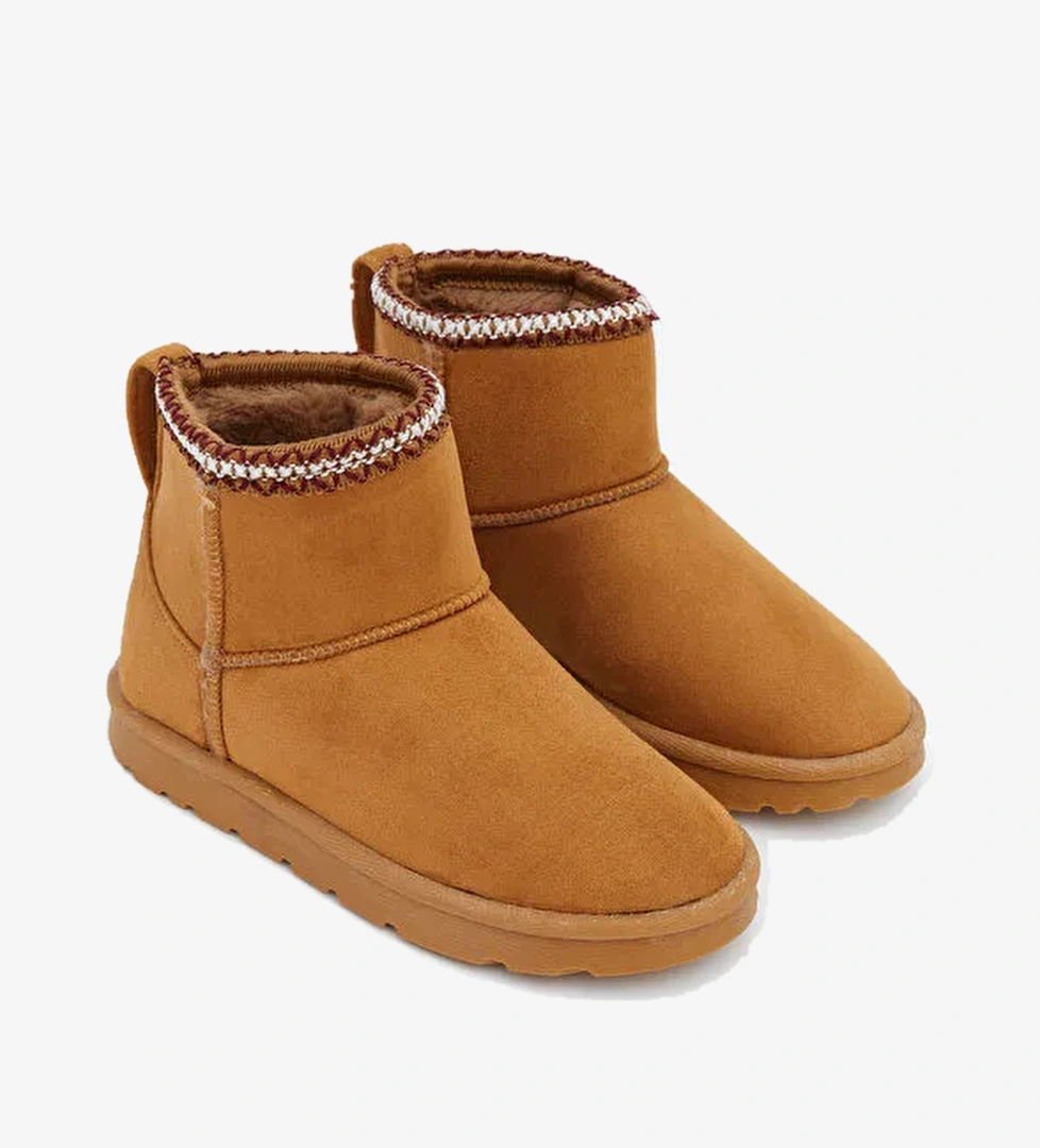 Lcw Steps İçi Kürklü Kız Çocuk Bot model görseli