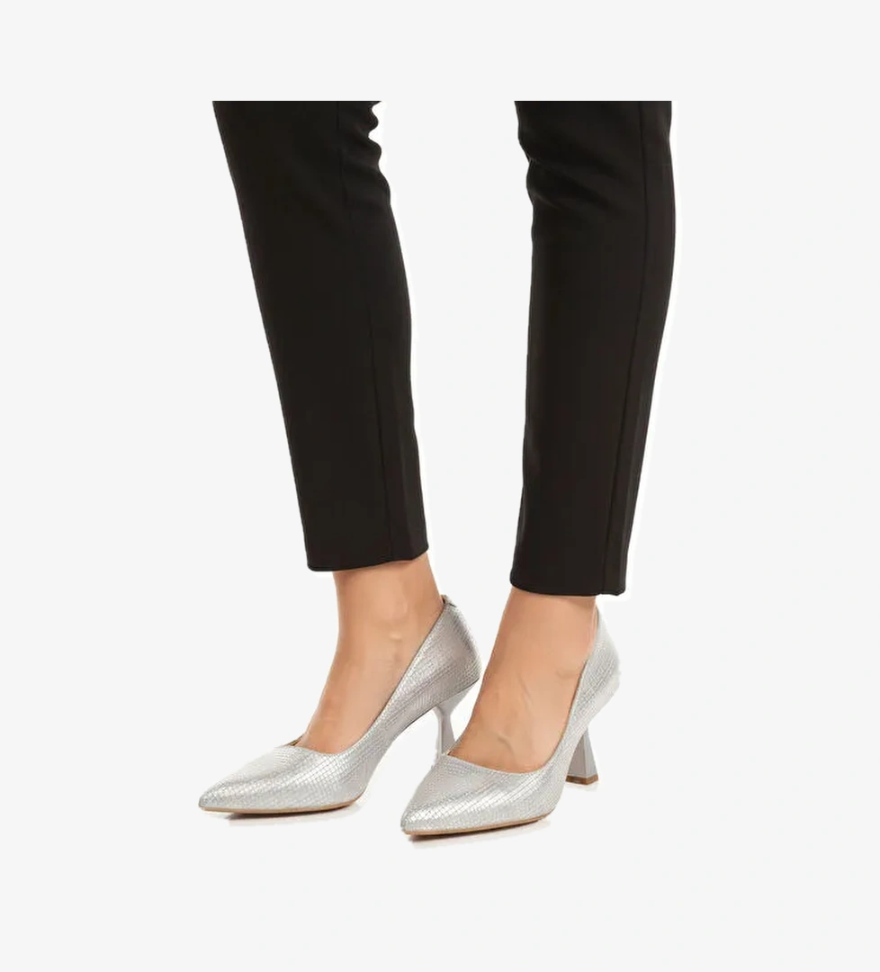 Gümüş İnce Topuklu Kadın Abiye Ayakkabı 665140 Z