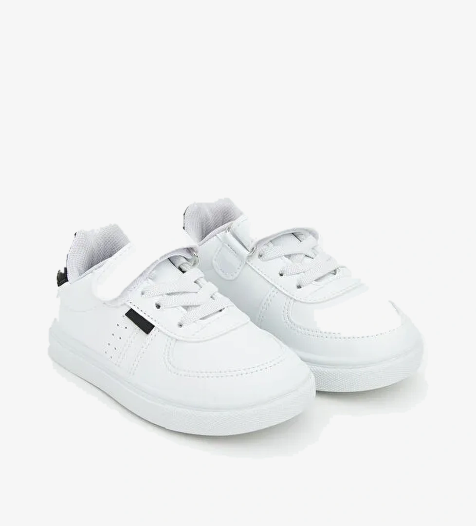 Lcw Steps Bağcık ve Cırt Cırtlı Erkek Bebek Spor Ayakkabı model görseli