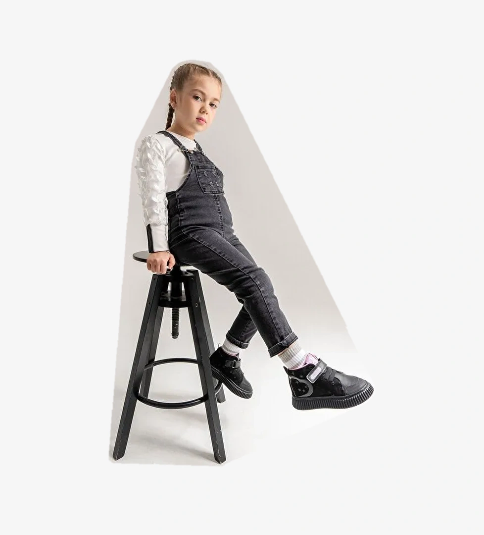 Kız Çocuk Siyah Hakiki Deri Suya Dayanıklı Anatomik Günlük Bot