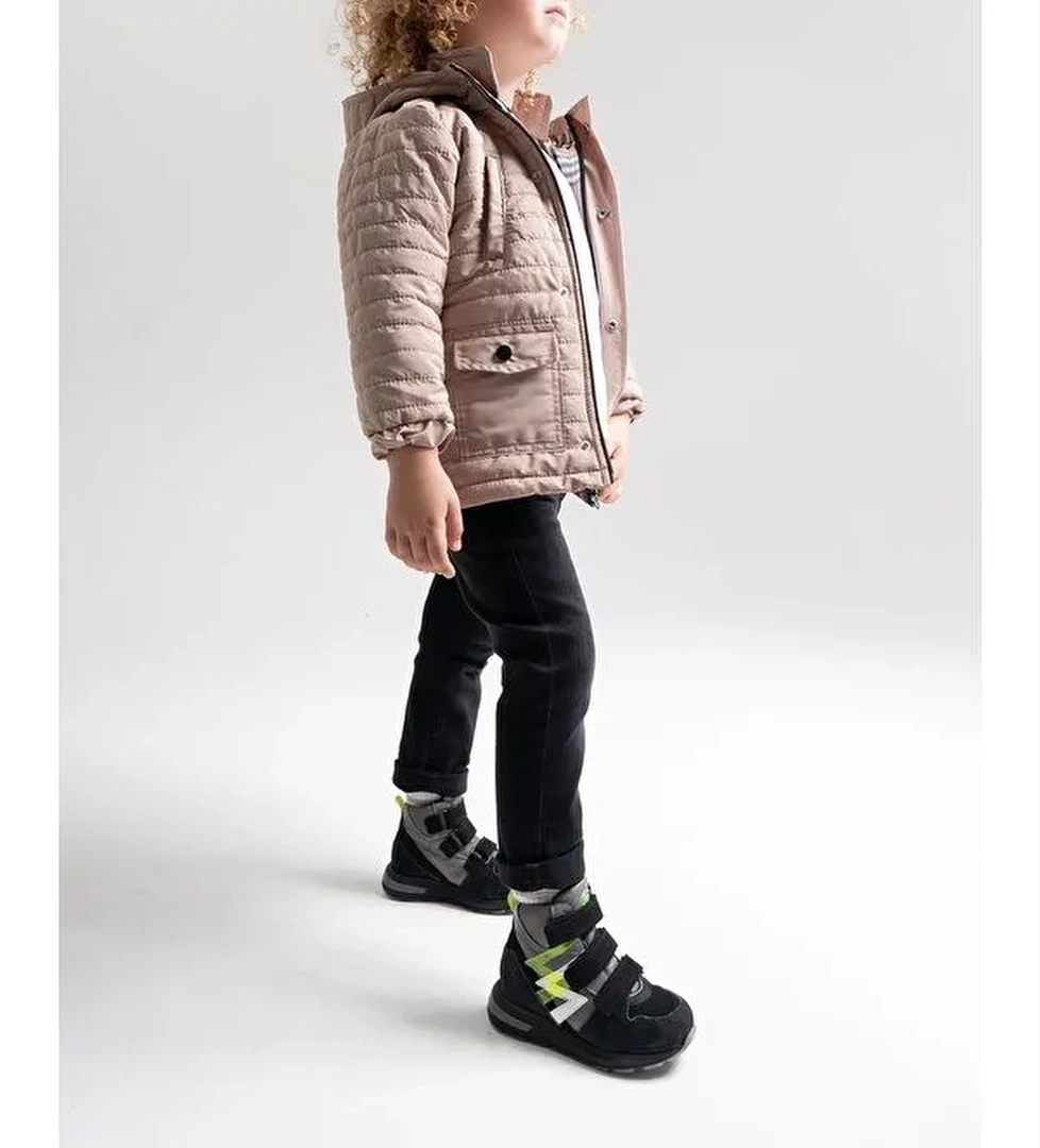 Mnpc Erkek Çocuk Lacivert Siyah Hakiki Deri Suya Dayanıklı Anatomik Günlük Bot model görseli