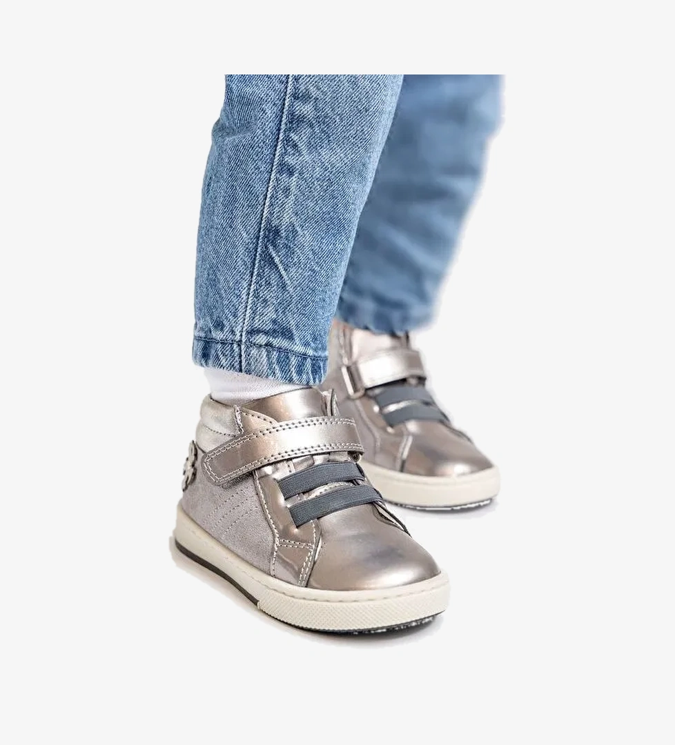 Kız Çocuk Platin Hakiki Deri Suya Dayanıklı Anatomik Günlük Bot