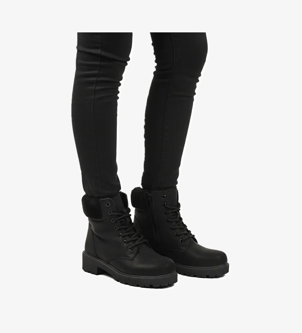 Siyah Zümrüt İçi Polarlı Kaymaz Kadın Bot Marc 4030 Z