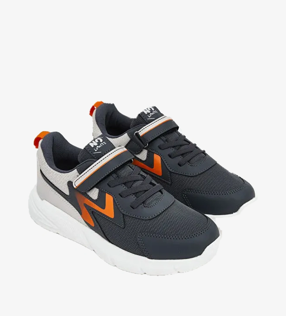 Cırt Cırtlı Bağcıklı Erkek Çocuk Spor Ayakkabı - Görsel 1