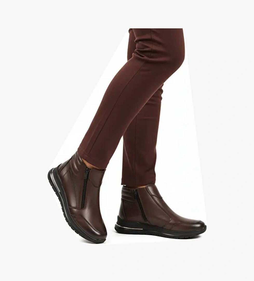 Kahve Hakiki Deri Fermuarlı Kaymaz Taban Kadın Bot 2004 Z