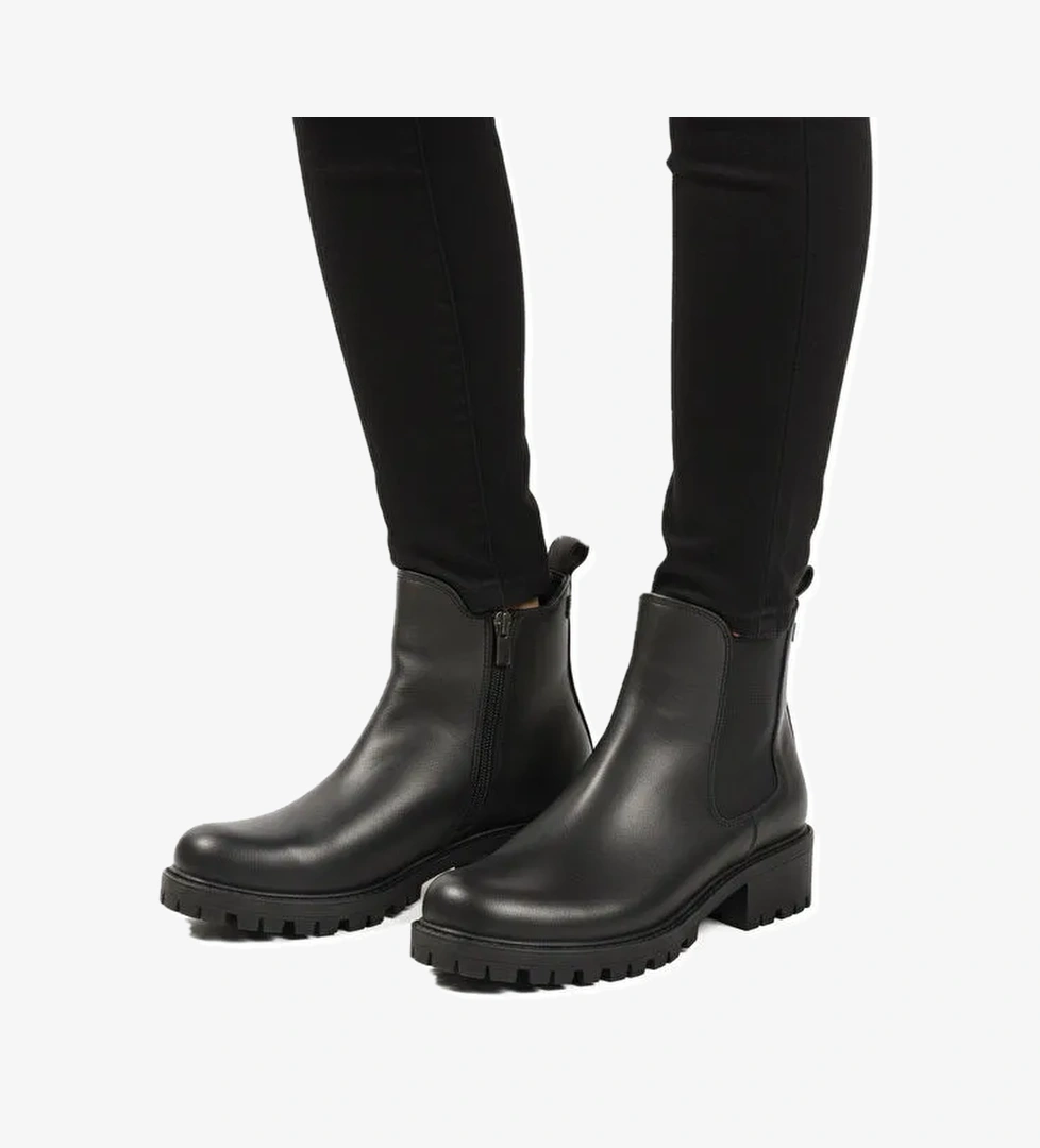 Ayakmod Siyah Bilekten Esnek Polarlı Fermuarlı Kaymaz Kadın Bot 23009 Z model görseli