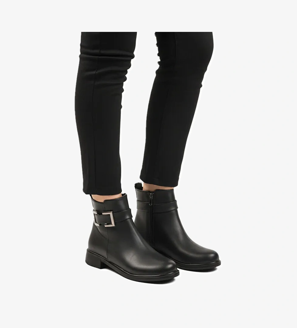 Ayakmod Siyah Cilt Fermuarlı Kaymaz İçi Polarlı Kadın Bot 209144 Z model görseli