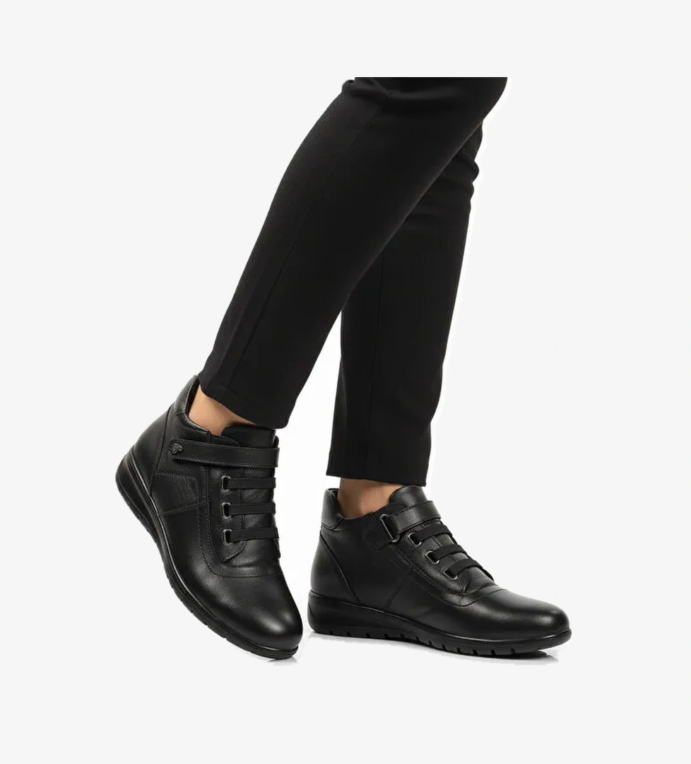 Siyah Hakiki Deri Cırtlı Anatomik Kadın Bot PLV1540 Z