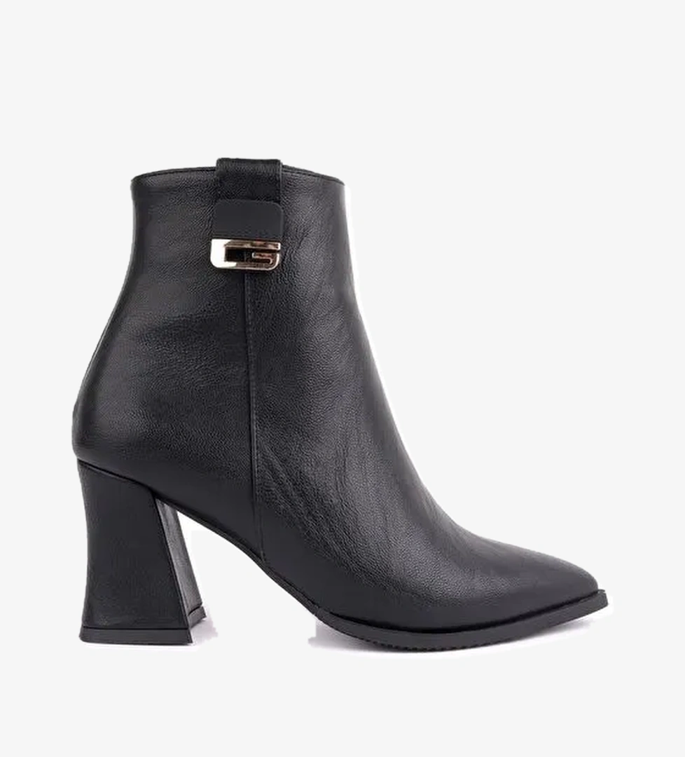 LUXERA Sivri Burun Toka Detaylı Fermuarlı Kalın Topuklu Kadın Bot