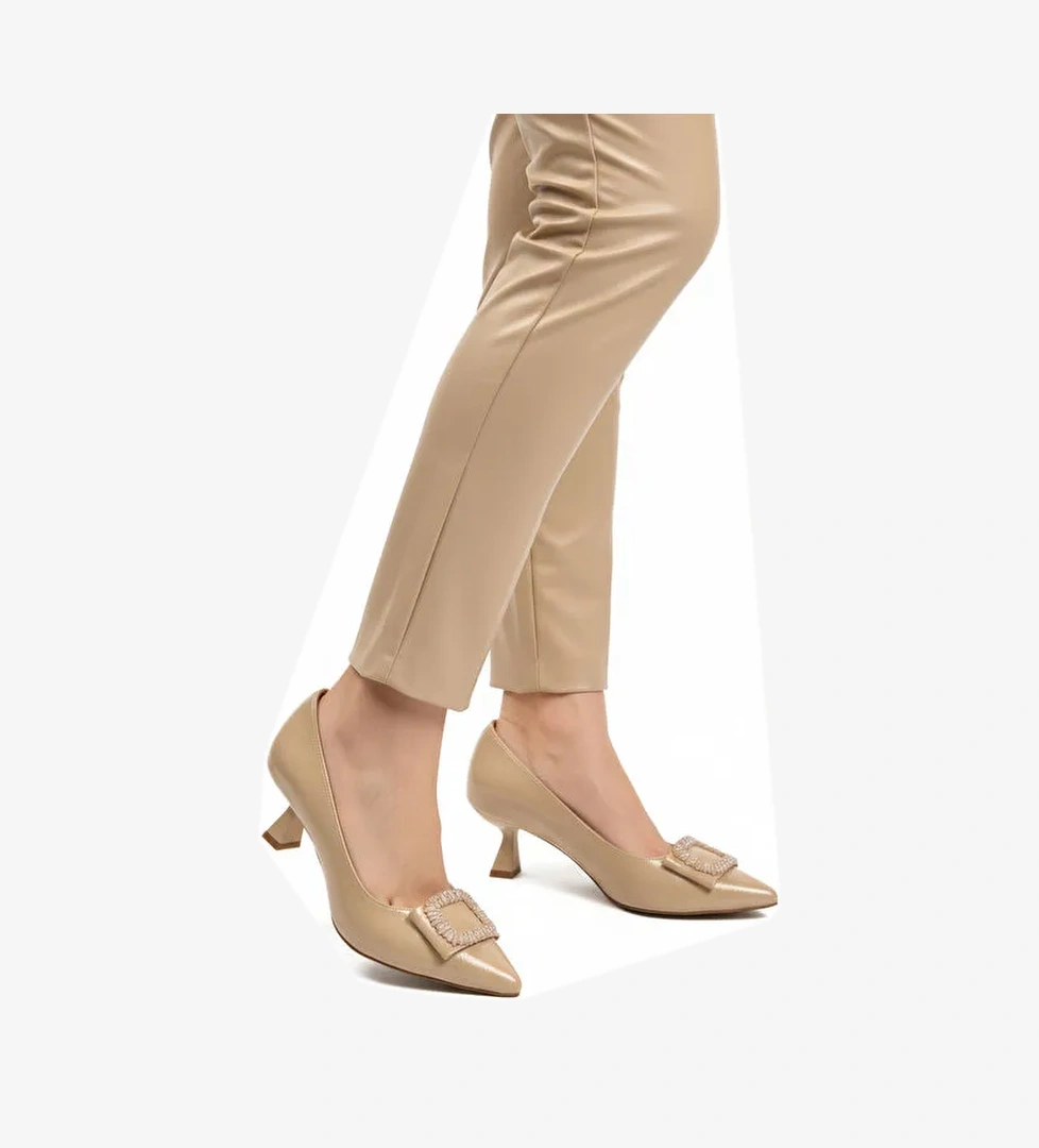 Bej İnce Kısa Topuklu Kadın Abiye Ayakkabı 357172 Z