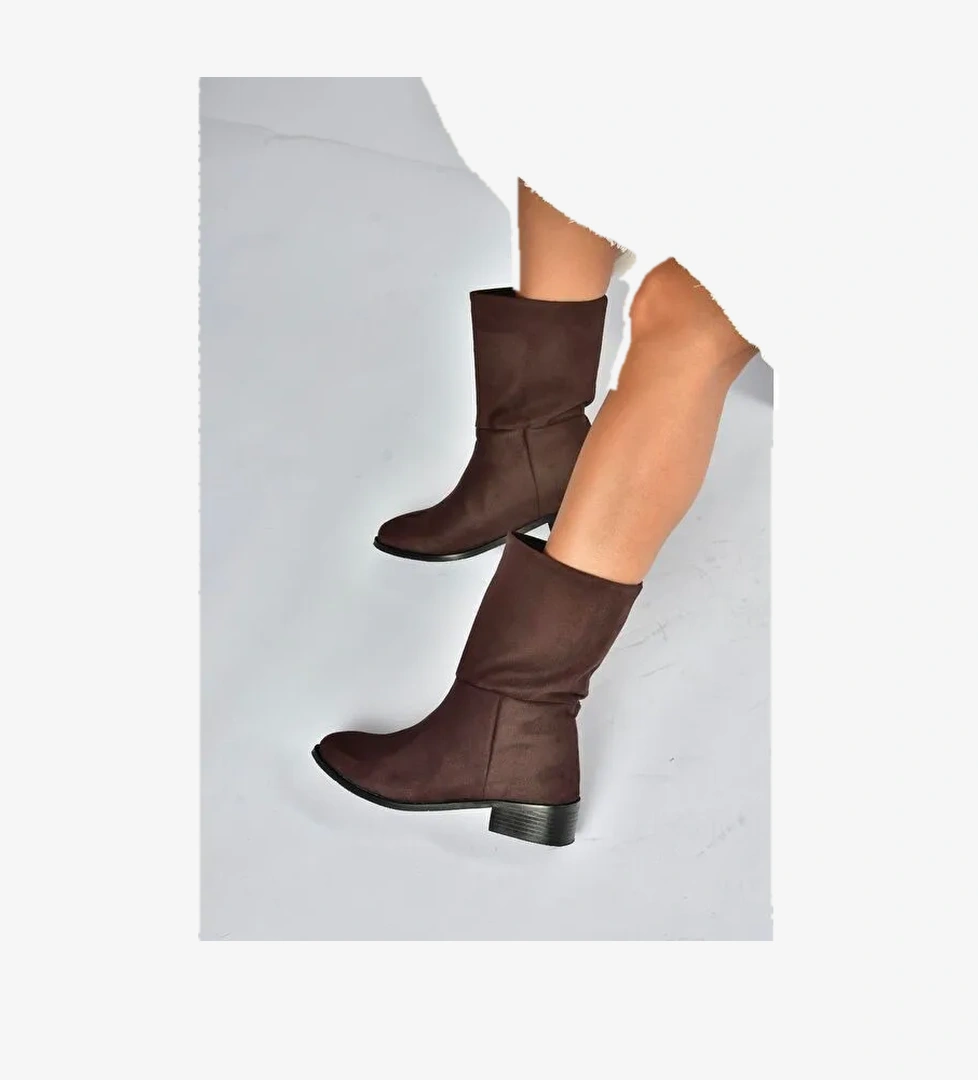 Kahverengi Kadın Bot L726597702