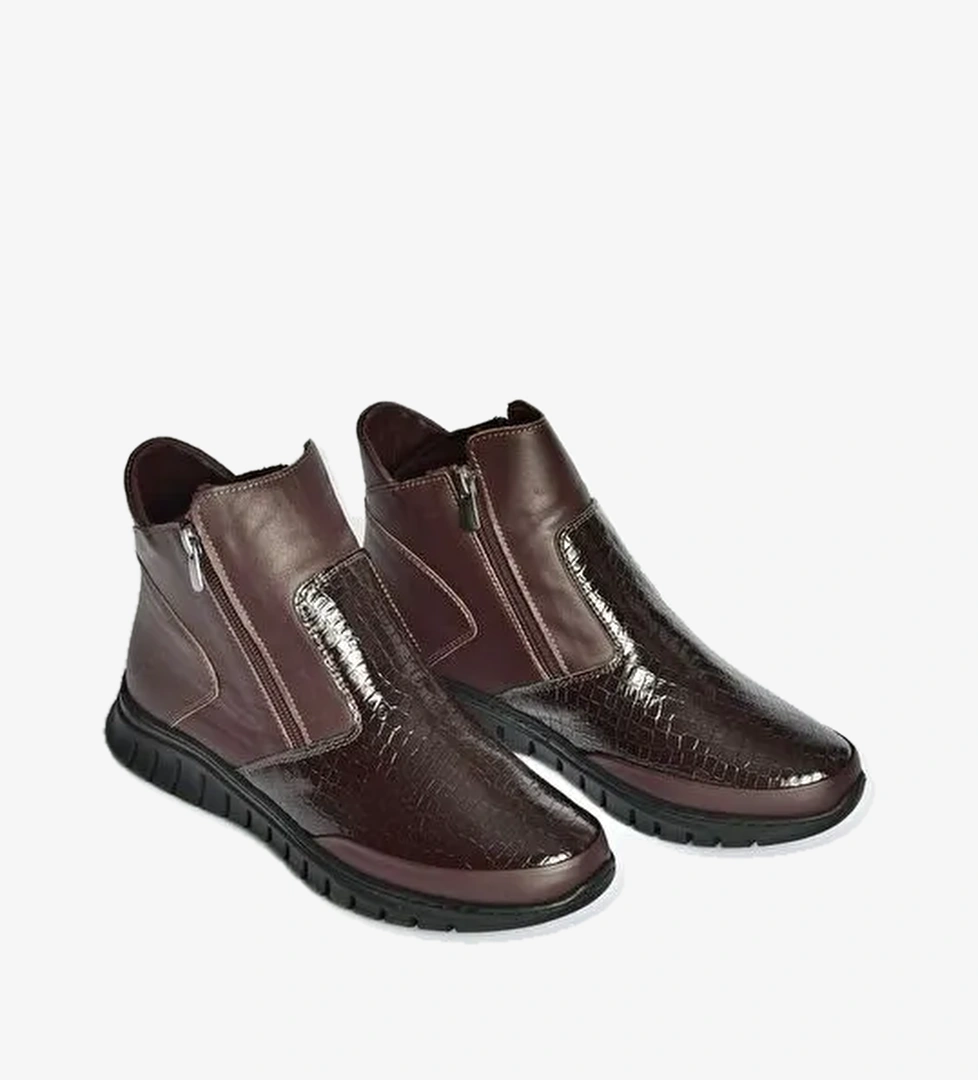 Kahverengi Kadın Bot V555709303 - Görsel 1