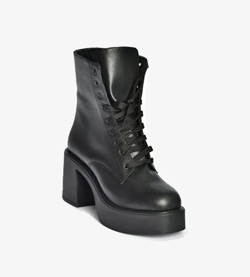 Siyah Kadın Bot V726681509