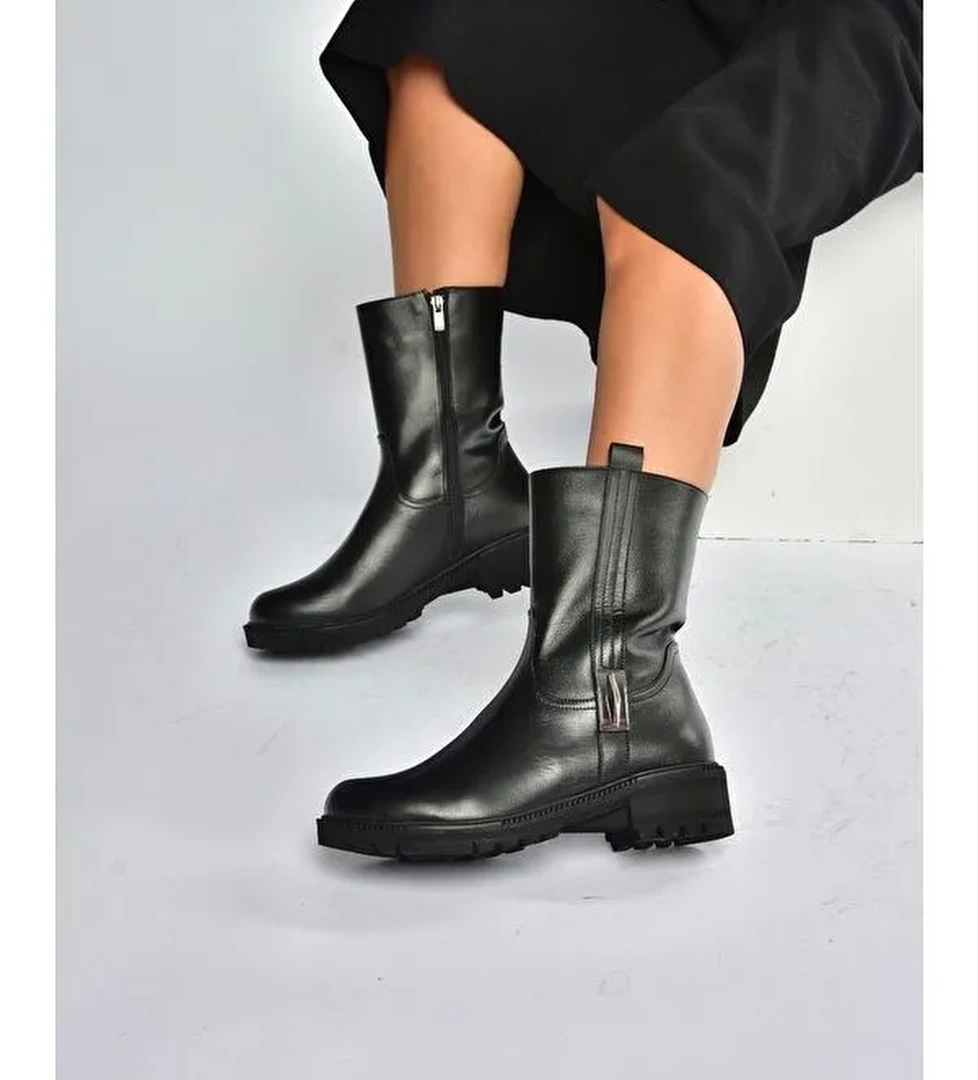 Fox Shoes Kahverengi Siyah Kadın Bot V654070603 model görseli