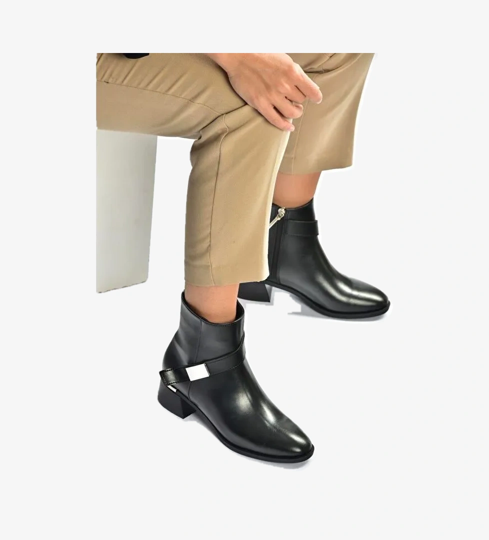 Fox Shoes Siyah Kadın Bot V518047009 model görseli