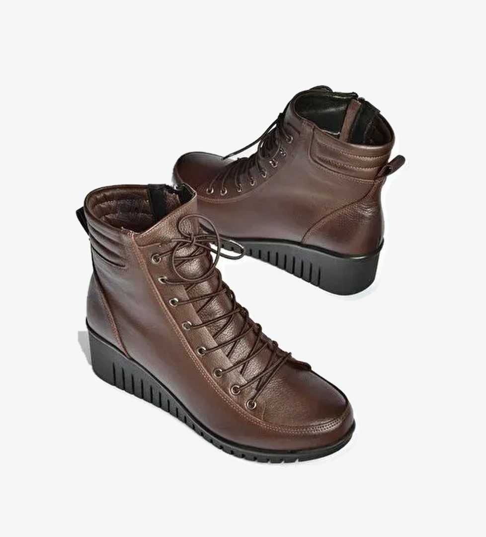 Kahverengi Kadın Bot V324245103