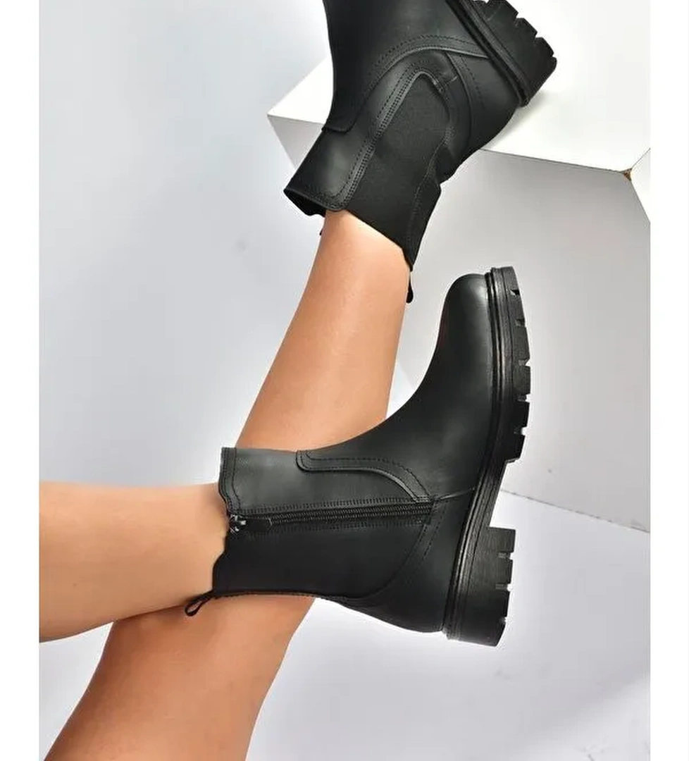 Siyah Kadın Bot V674420509 - Görsel 1