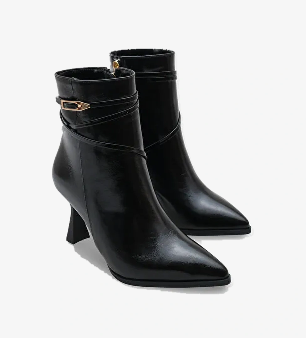 Lilli Kadın Sivri Burun kBot