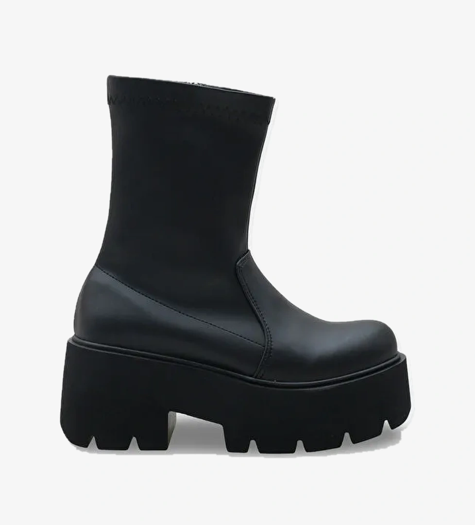 Stacy Dolgu Tabanlı Kadın Bot - Görsel 1