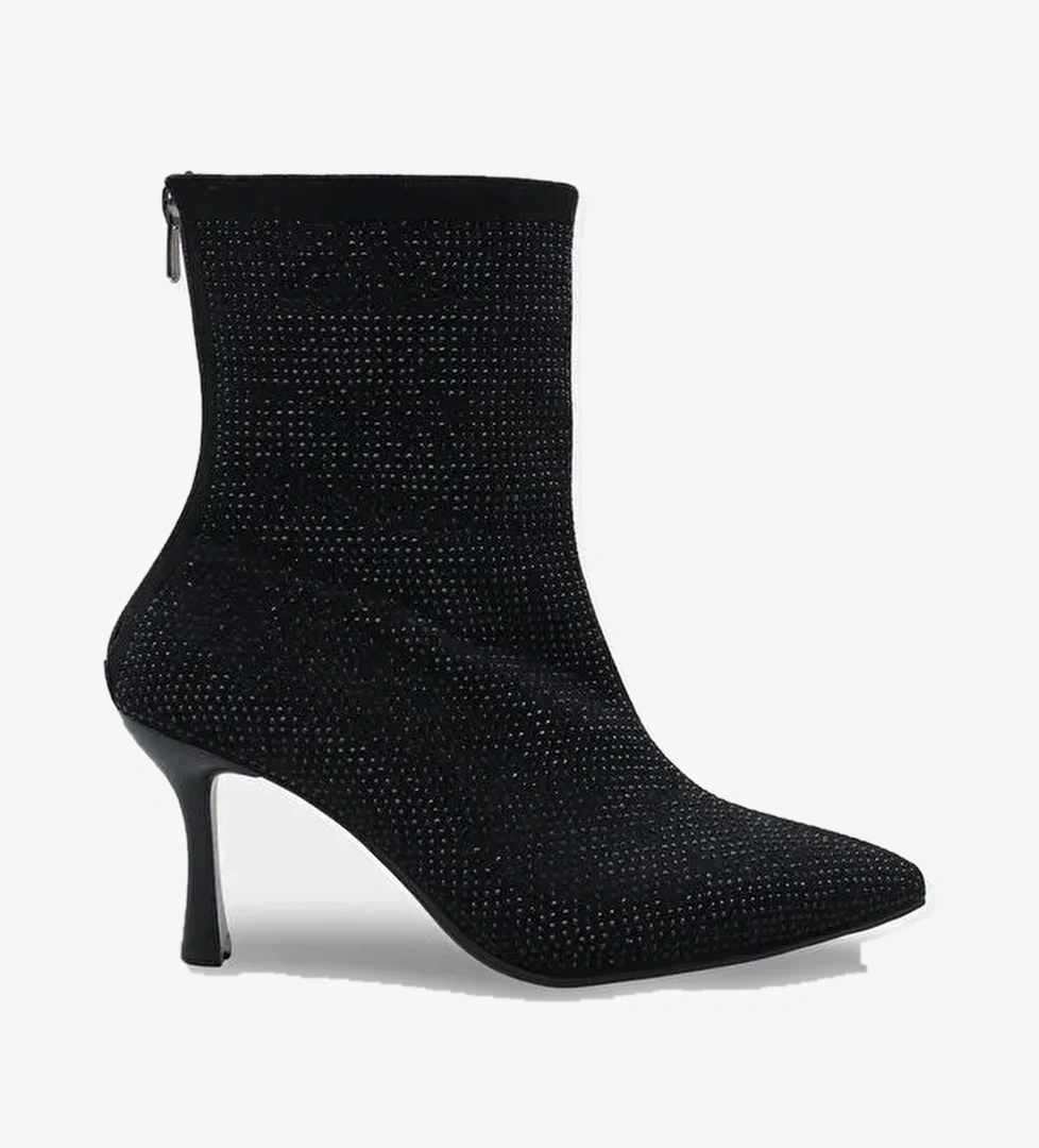 Capone Outfitters Lazi Kadın Siyah Sivri Burun Bot model görseli