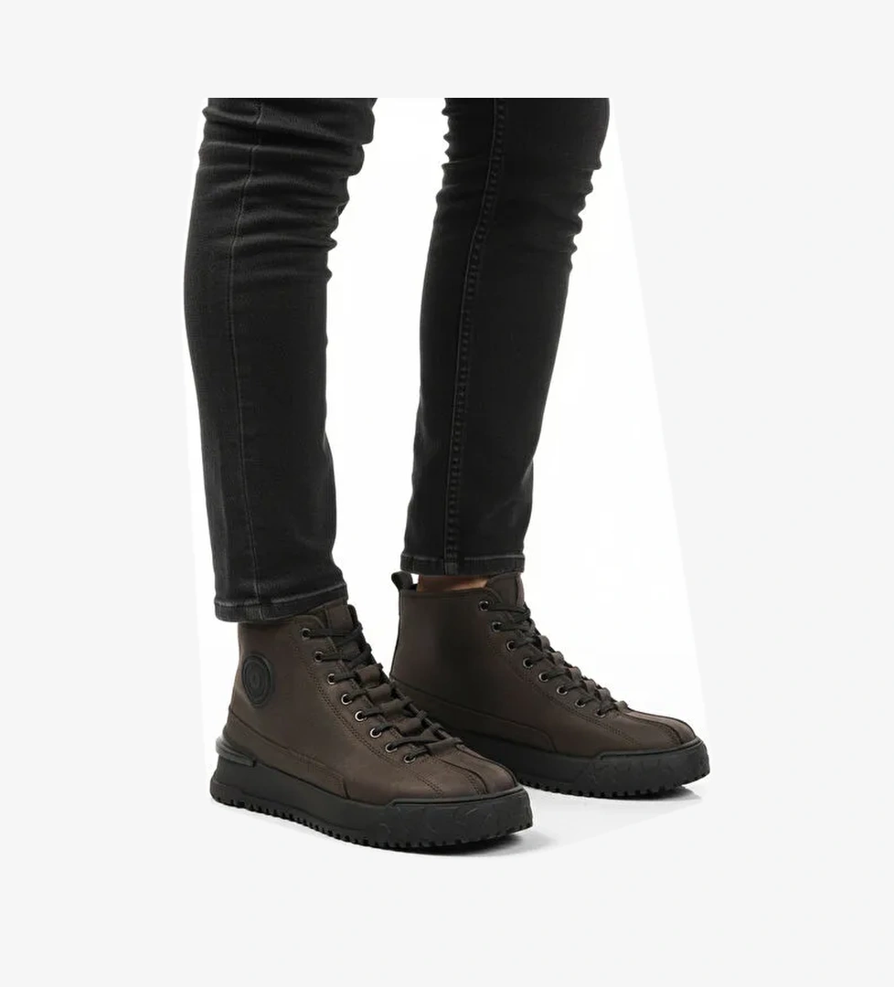 Bulldozer Antrasit Siyah Nubuk Hakiki Deri Kaymaz Erkek Bot 260014 M model görseli