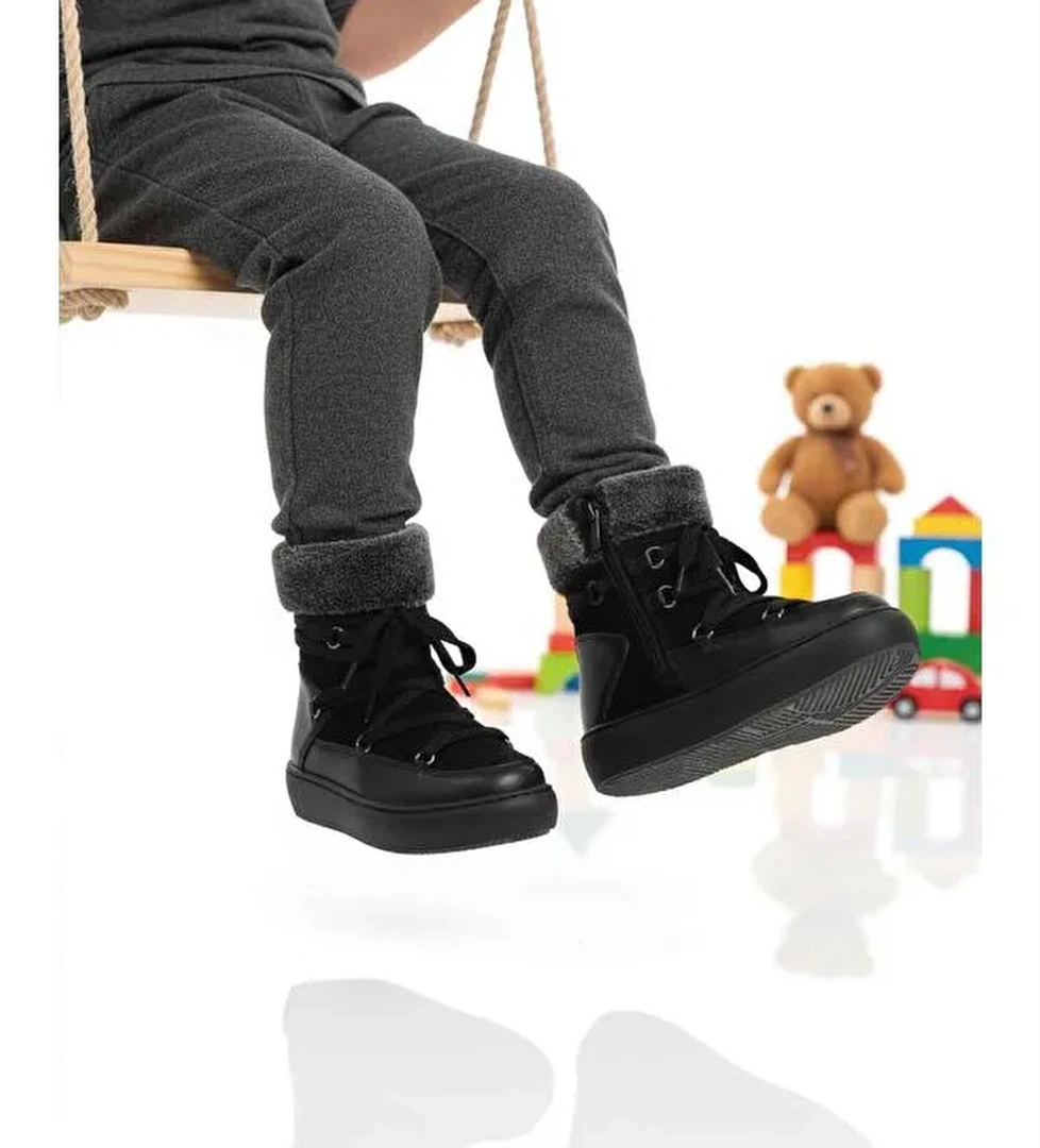 Siyah İçi Polarlı Kaymaz Kız Çocuk Bot Selis F