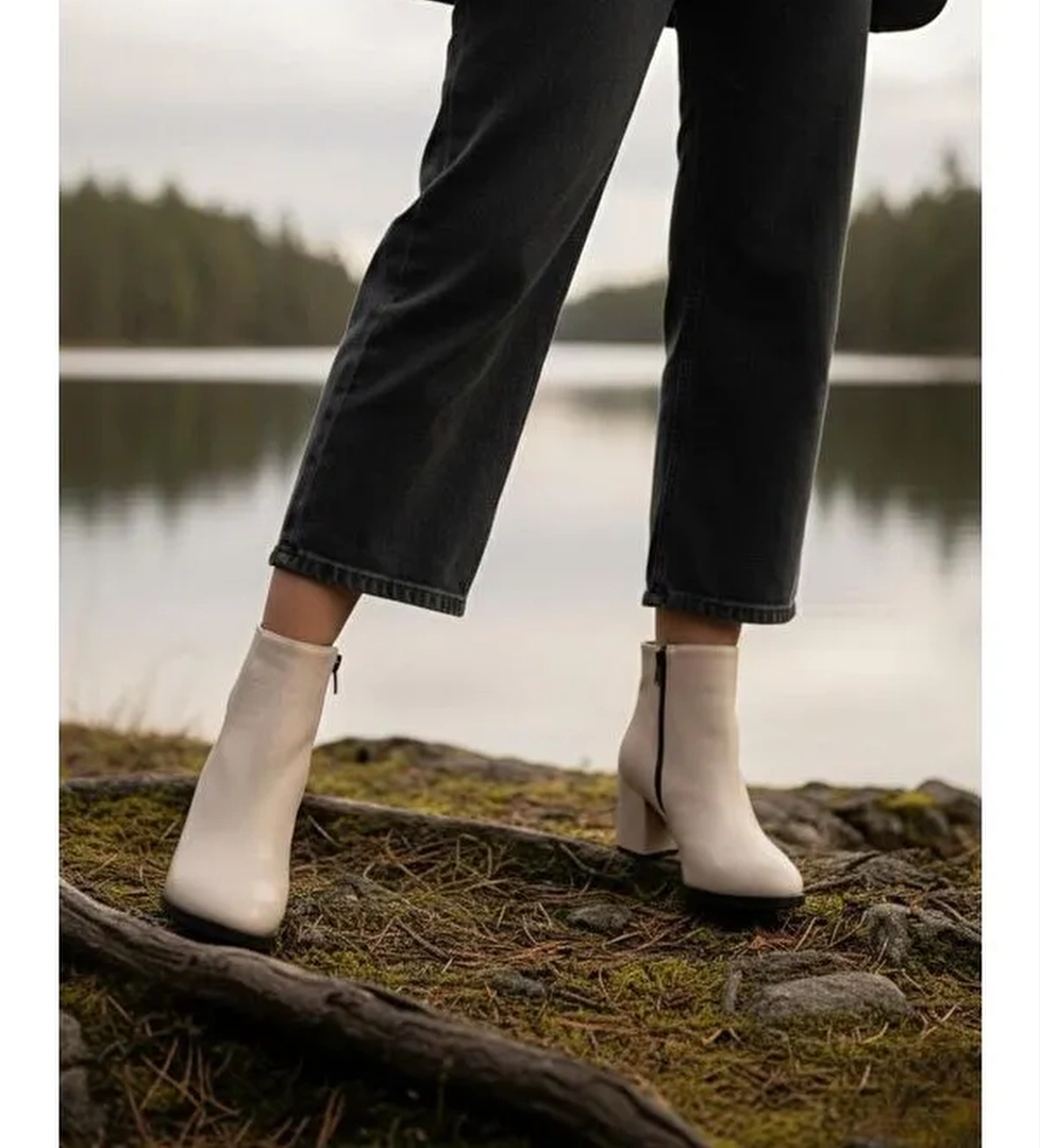 Kadın Liva Bej Cilt Düz Topuklu Kısa Bot - Görsel 1