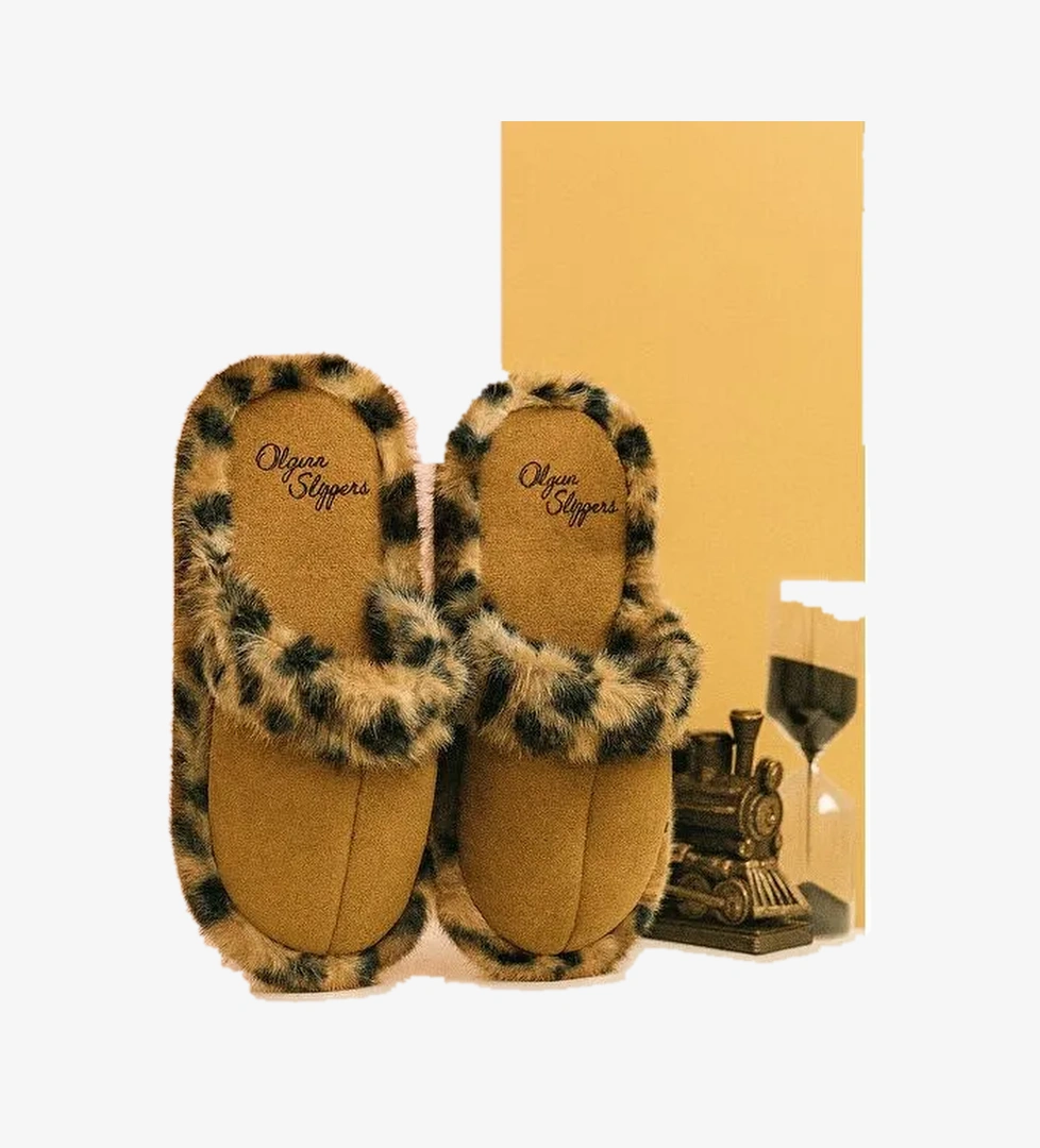 Modafrato Siena Kapalı Kadın Ev Terliği Tüylü Kışlık Terlik model görseli