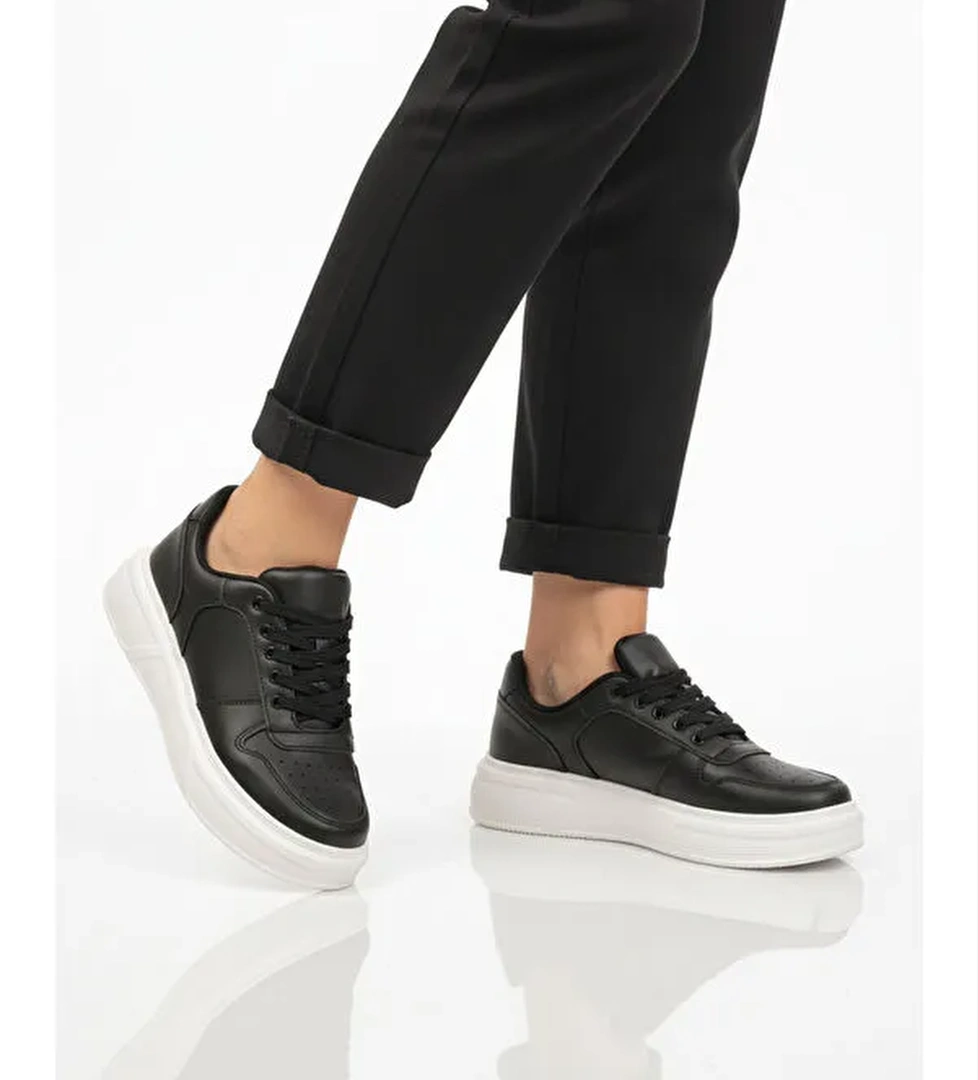 Siyah Beyaz Bagcikli Cilt Hafif Unisex Sneaker Aper 049 G